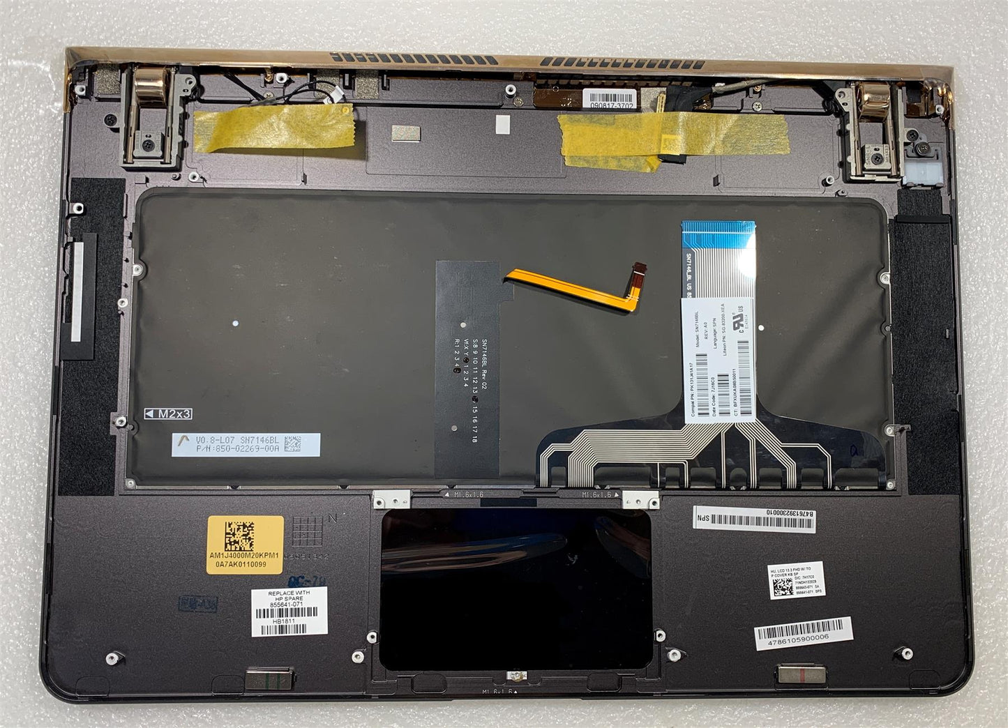 HP Spectre Pro13 G1 855641-071 Screen Display Assembly With Spain Keyboard NEW