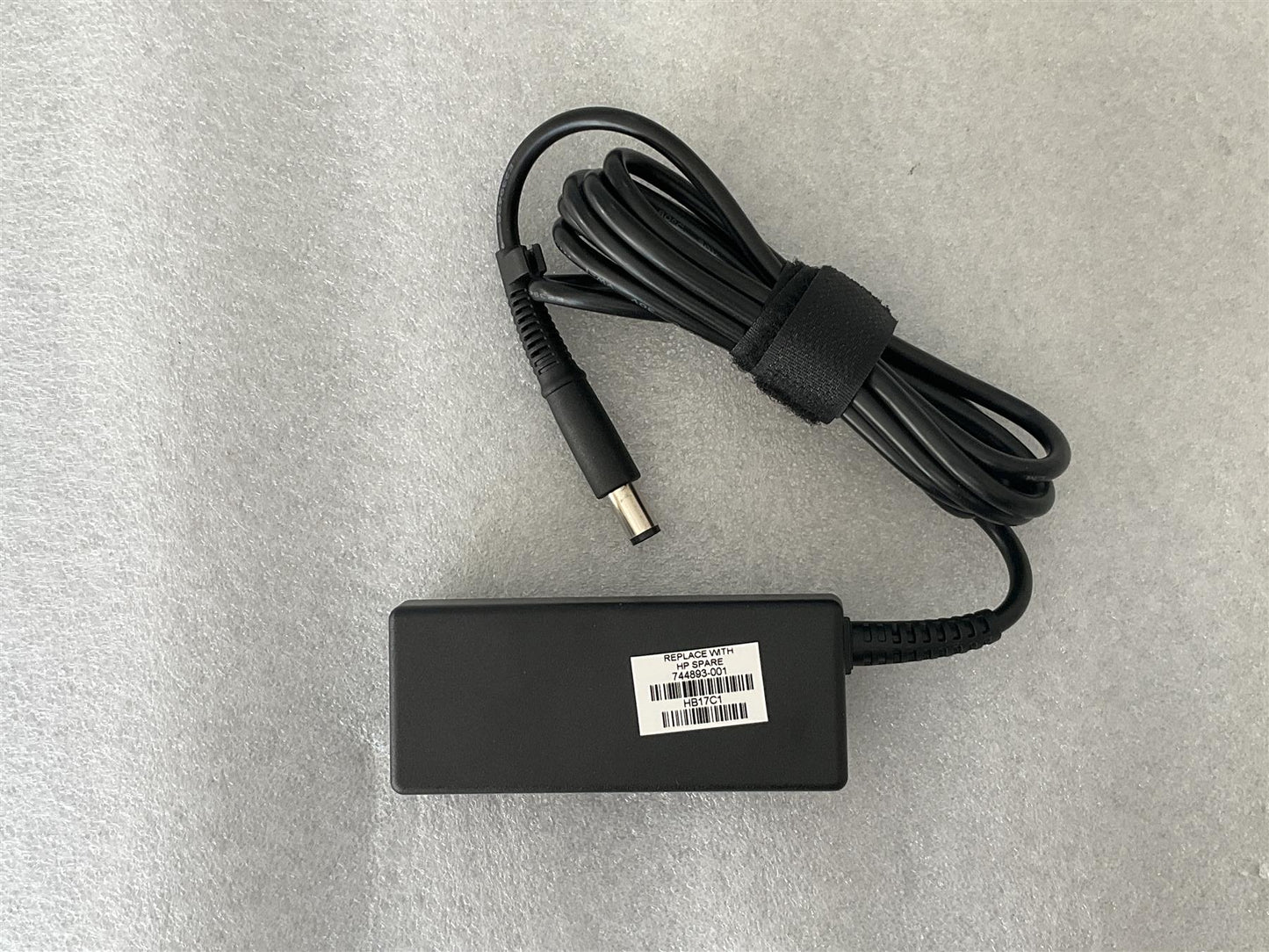 for HP 744893-001 744481-002 HSTNN-CA40 45W Power Charger Adapter Genuine NEW