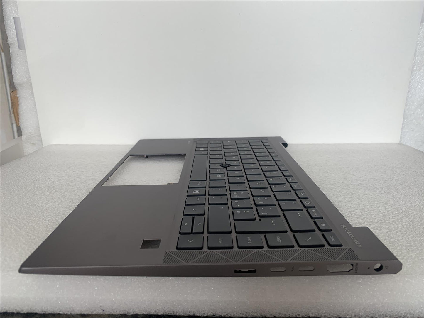 HP ZBook Firefly 14 G8 M07131-061 Italian Eyetie Keyboard Italy Palmrest NEW