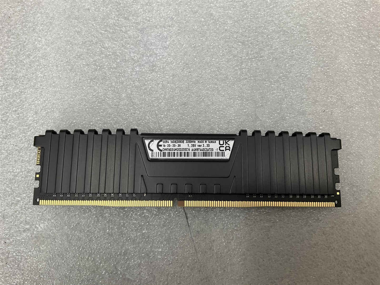 Corsair VENGEANCE DDR4 8GB 3200Mhz CMK16GX4M2E3200C16 RAM Memory NEW