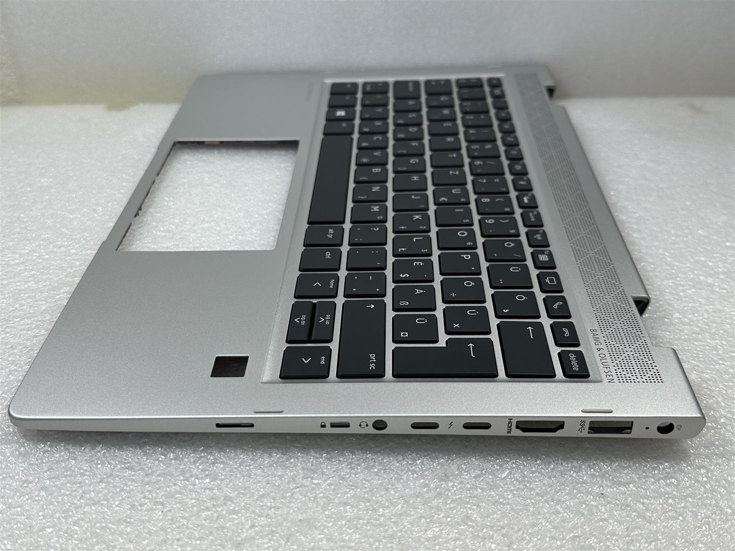 For HP EliteBook x360 830 G5 G6 L56442-211 Hungarian Palmrest Keyboard Top Cover