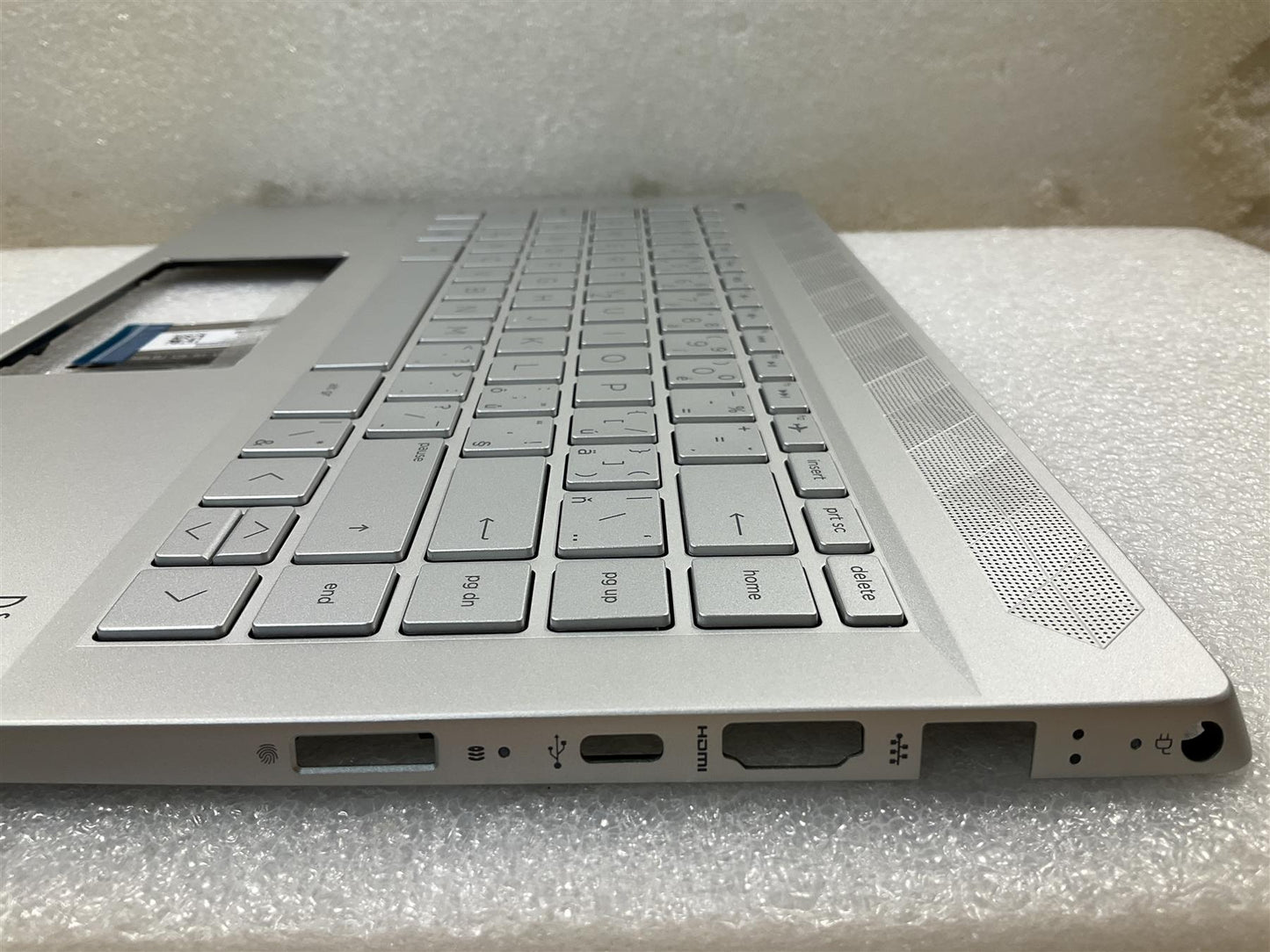for HP Pavilion 14-CE L26428-FL1 L19195-FL1 Czech Slovakia Keyboard Palmrest NEW