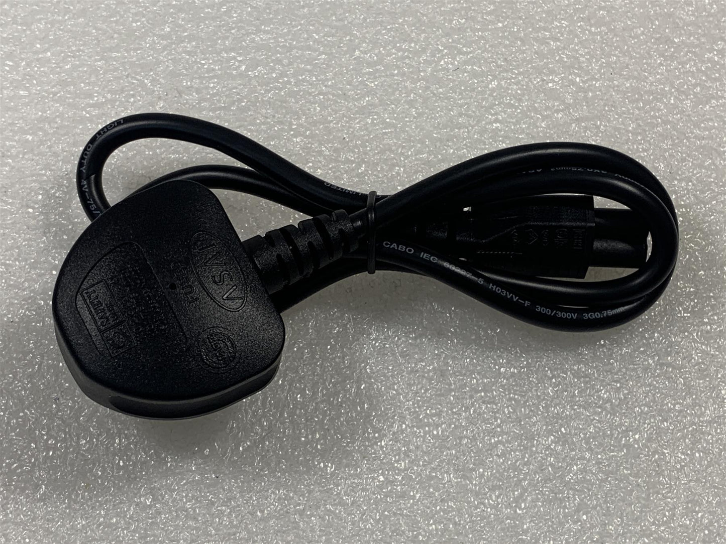 HP 250 G7 6MP37ES 741553-850 854054-002 841727 45W HSTNN-CA40 Power Adapter Adaptor Charger Smart AC power adapter (45 watt) - 4.5mm barrel co + Power cord - C5 connector, 1.0m long, STK Conv (Un
