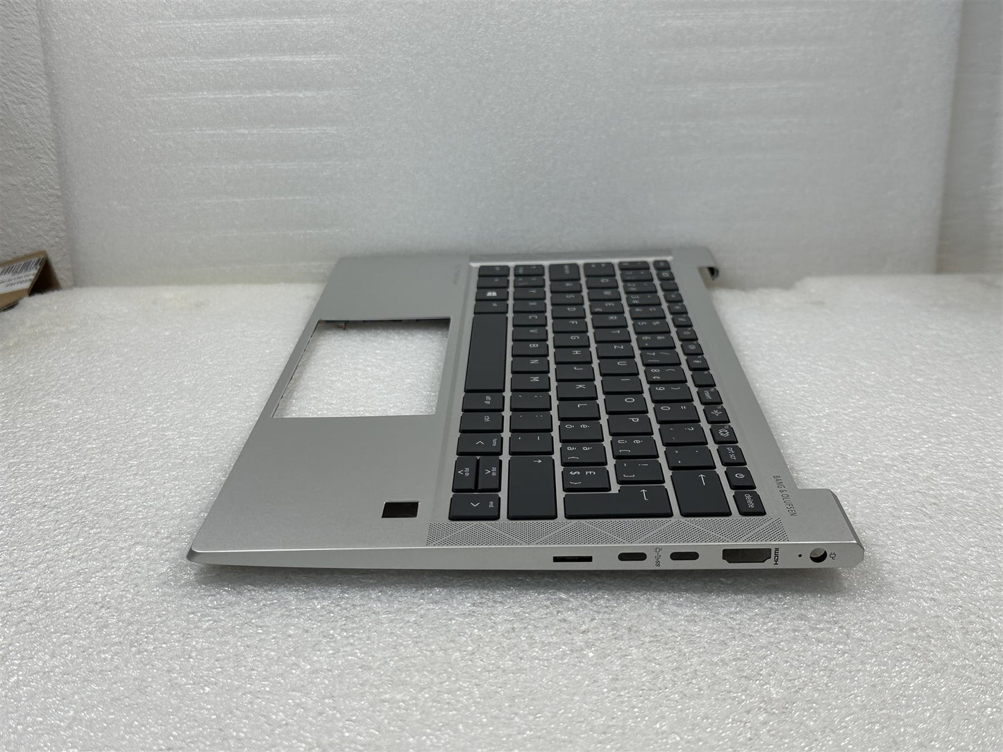 For HP EliteBook 835 G8 Swiss Switzerland M53848-BG1 Palmrest Keyboard Top Cover