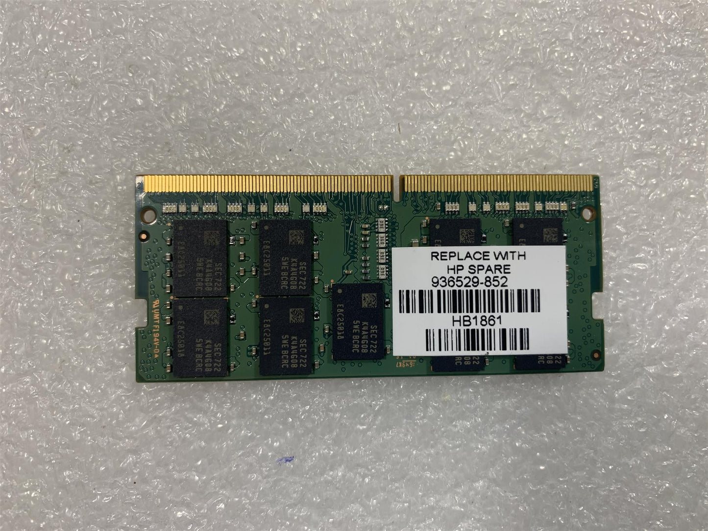 HP 936529-852 M474A1G43EB1-CRC Ram Memory DDR4 8GB PC4 - 2400T Genuine NEW