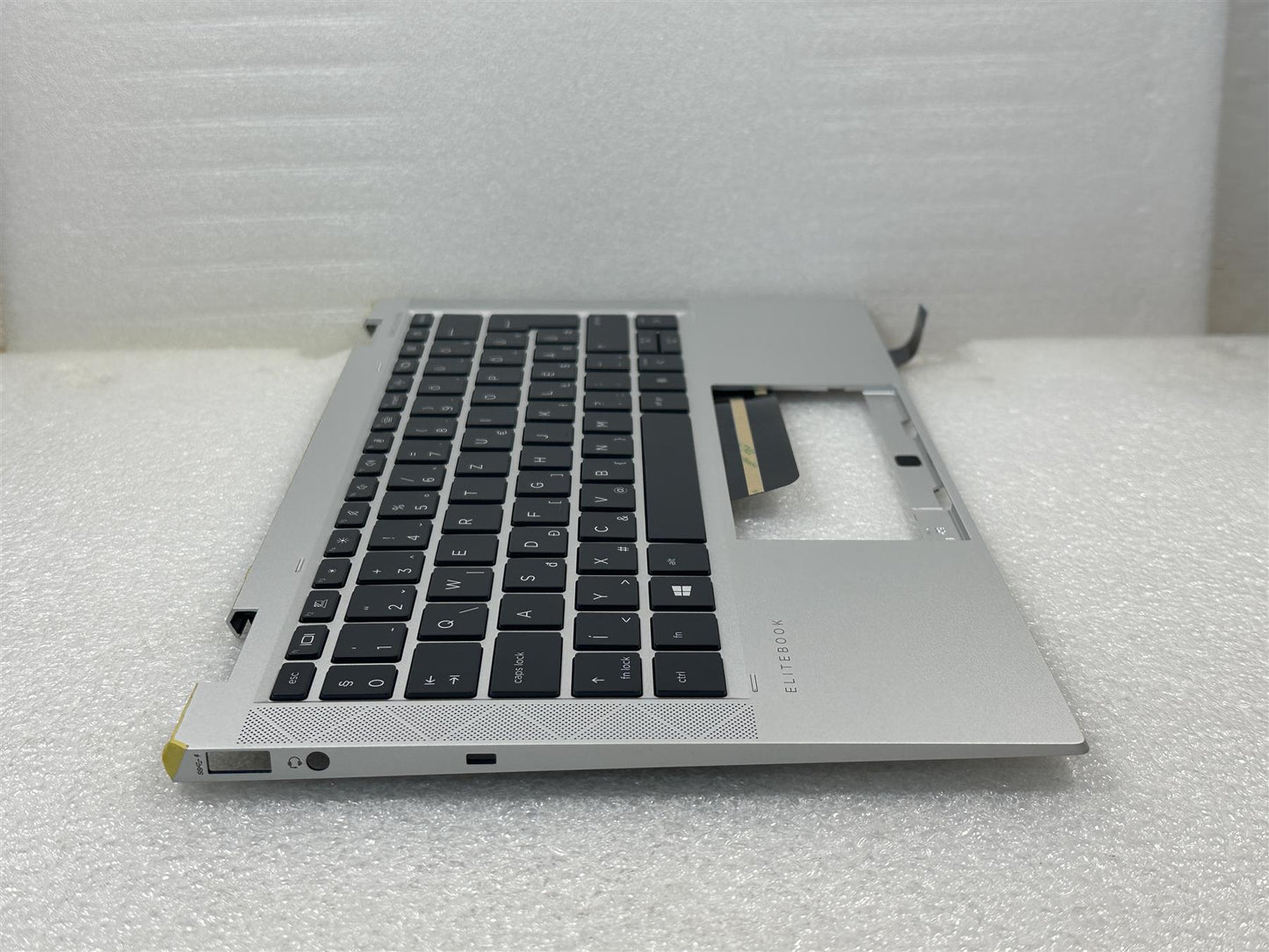 For HP EliteBook x360 1030 G8 M45820-211 Hungarian Palmrest Keyboard Top Cover