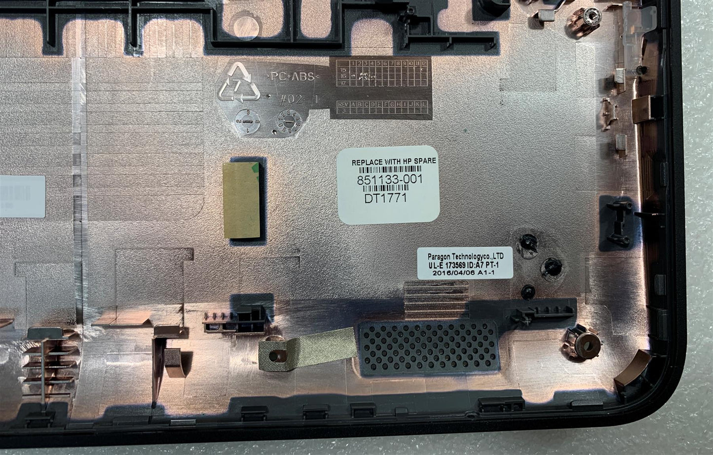 HP Chromebook 11 G4 EE 851133-001 Lower Base Bottom Case Chasis Cover Genuine