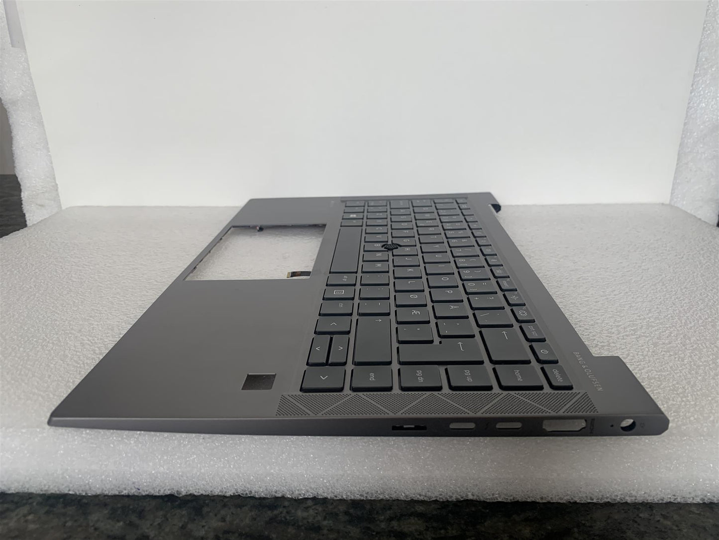 HP ZBook Firefly 14 G8 M07131-091 Norwegian Keyboard Norway Norse Palmrest UMA