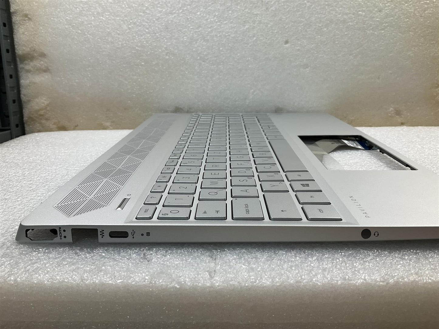 HP Pavilion 15-CS L40621-211 L35339-211 Hungary Hungarian Keyboard Palmrest NEW