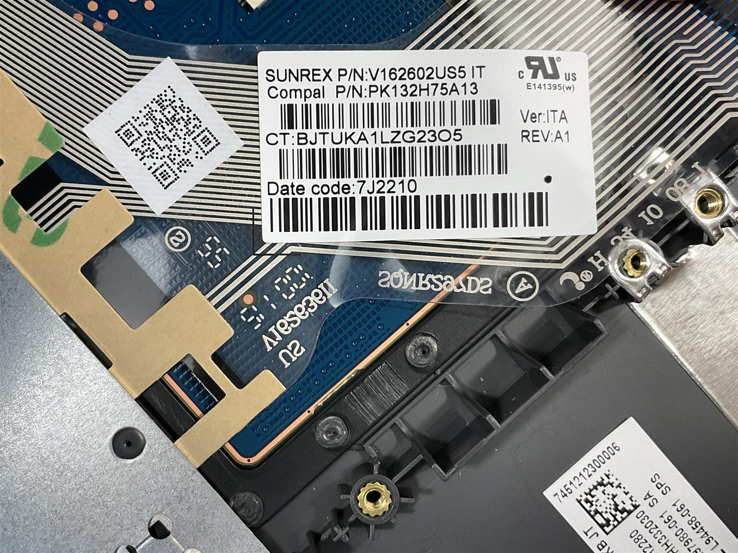 HP 15-GW 15S-GU 15S-GR 15S-GY 15Z-GW L97980-061 L94458-061 Italian IT Palmrest