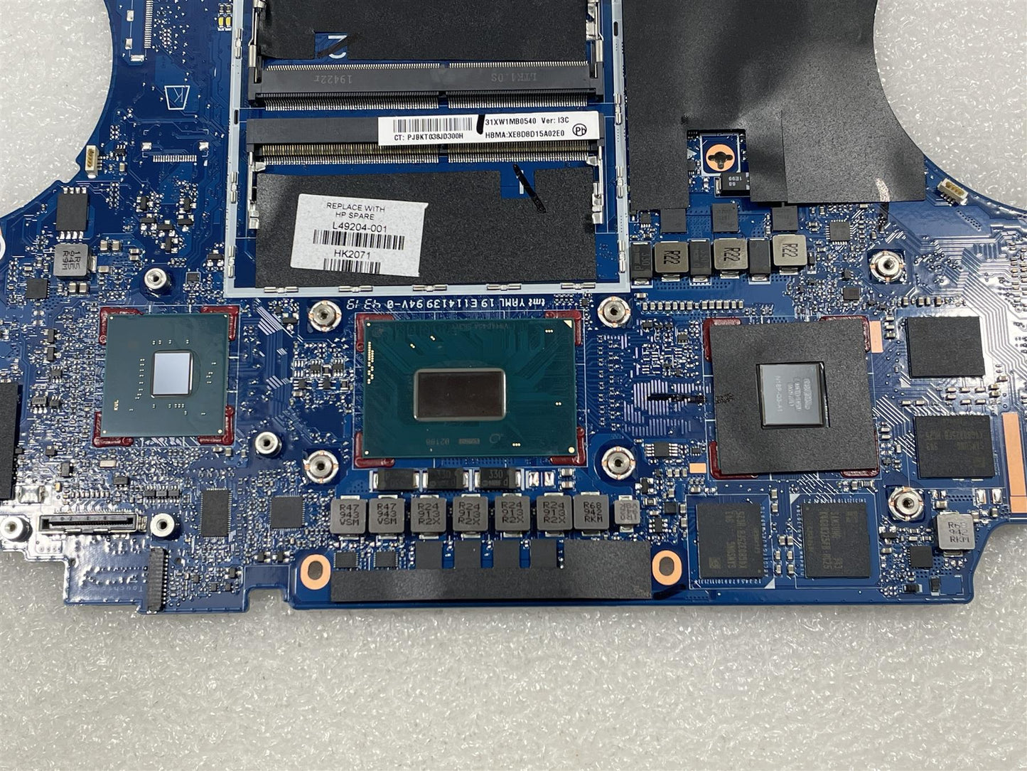 HP ZBook Studio x360 G5 L49204-001 Motherboard DSC Intel - We are sending L49202 with DSC P2000 4GB E-2176M