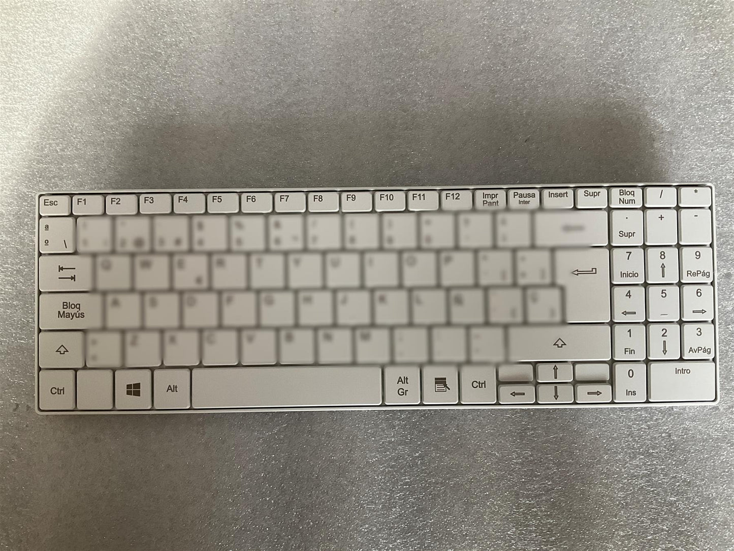 HP L28419-031 L28313-031 ItsCool White Keyboard Wireless UK English + Stickers
