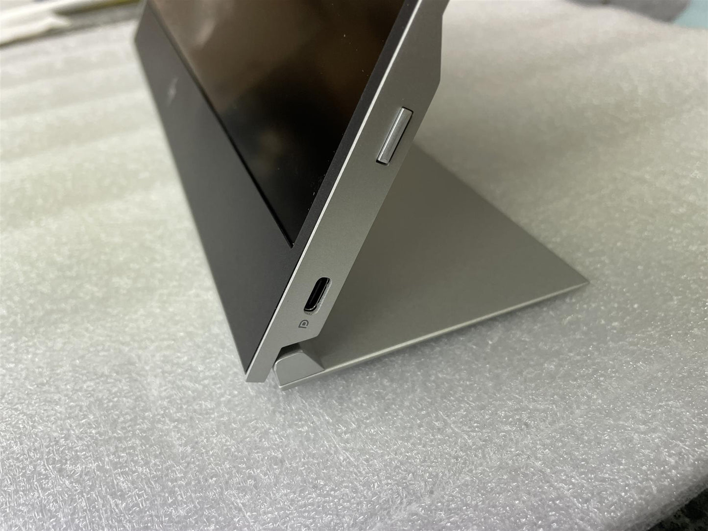 for HP E14 G4 Portable Monitor L16484-001 14 inch Full HD Screen USB-C NEW