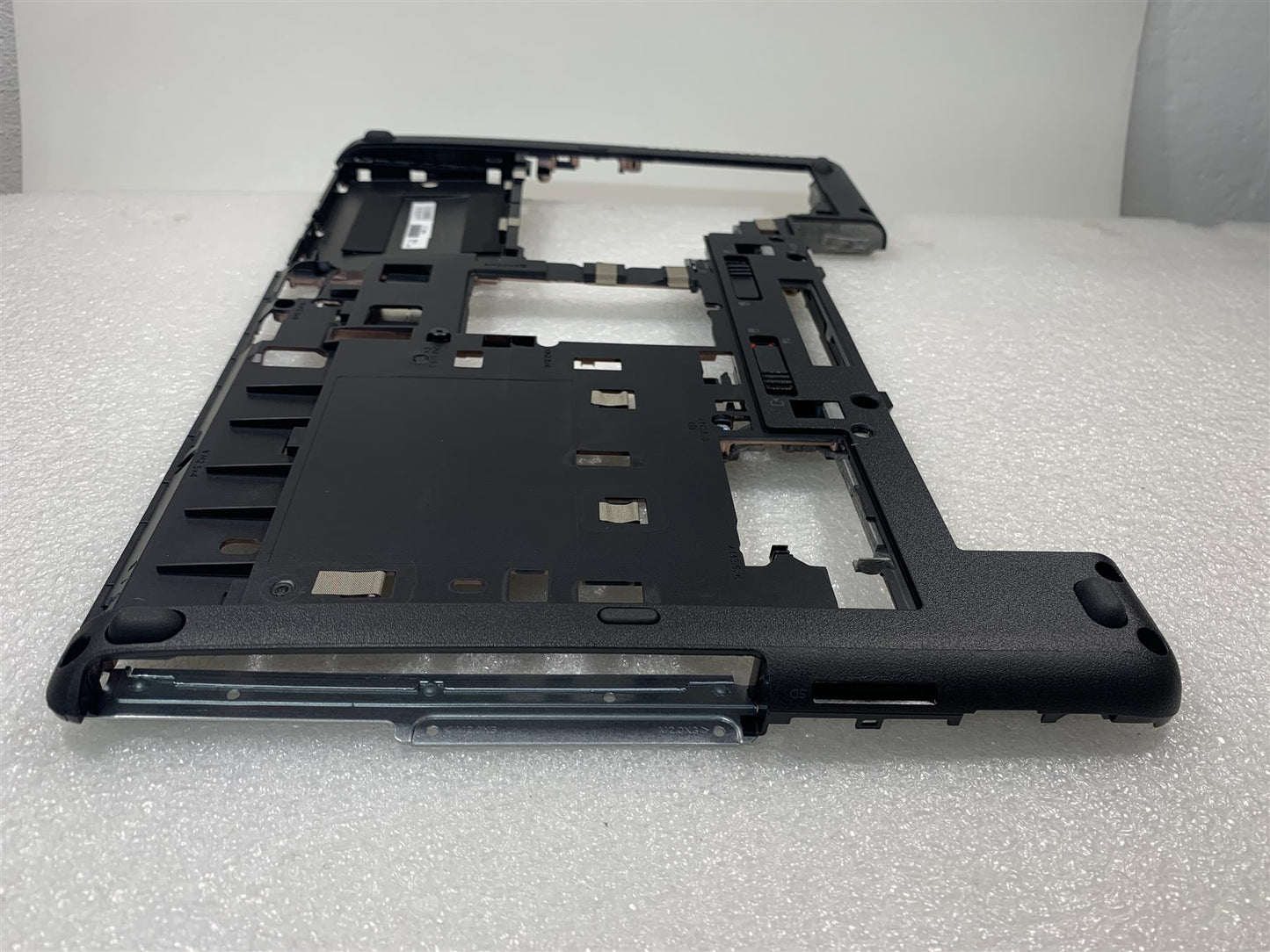 HP ProBook 640 645 G1 738681-001 Lower Base Cover Bottom Case Chassis Plastics