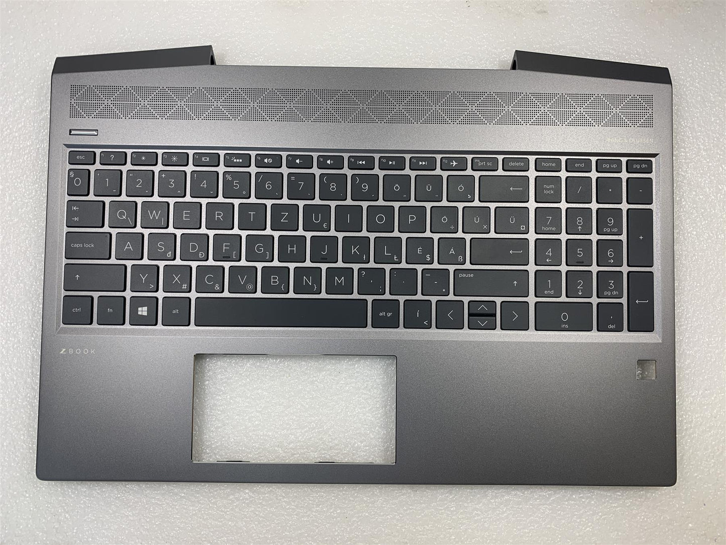 HP ZBook 15v G5 L25111-211 Magyar Hungarian Keyboard Palmrest Hungary Top Cover