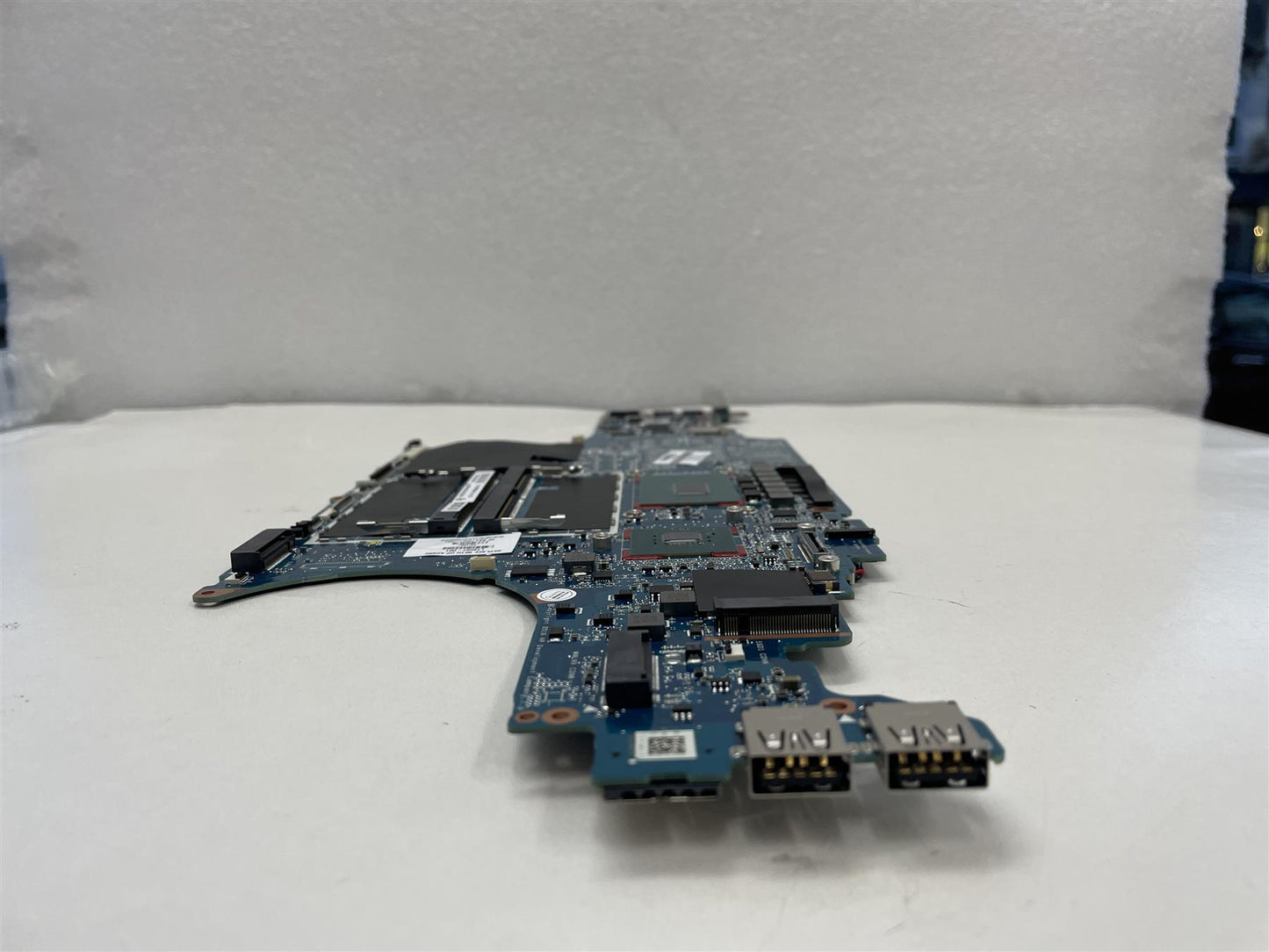 For HP HP ZBook Studio G5 L74597-001 sending L33158 Motherboard UMA Intel i7-9750H NEW