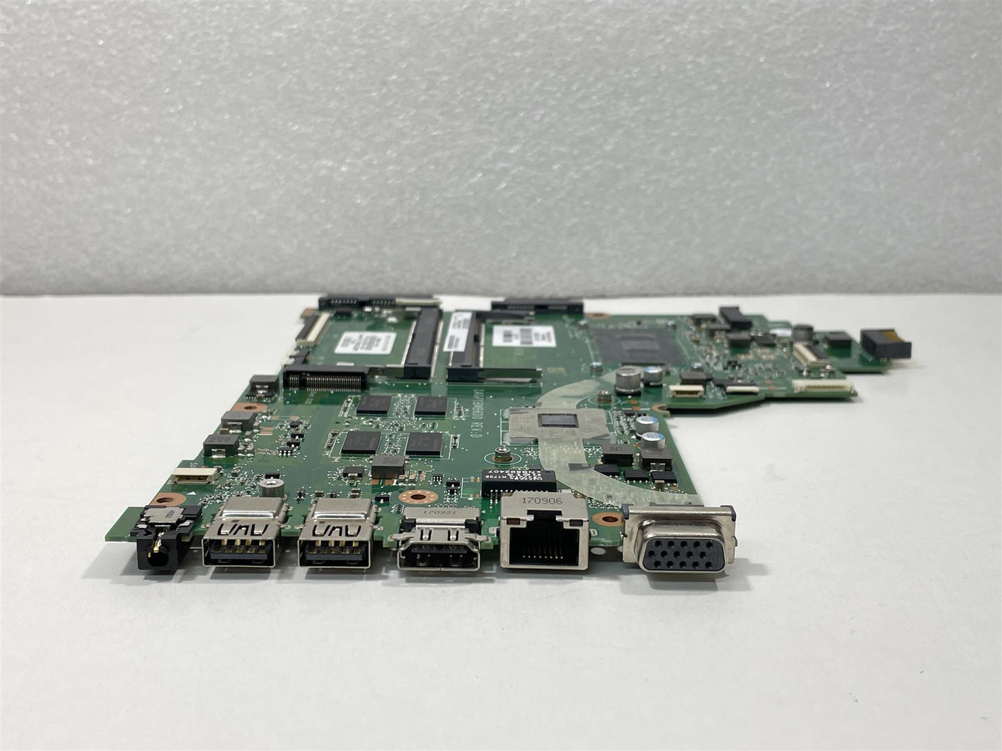 HP 240 G6 Notebook 925431-001 601 Intel Core i5-7200U 2GB DSC Motherboard NEW