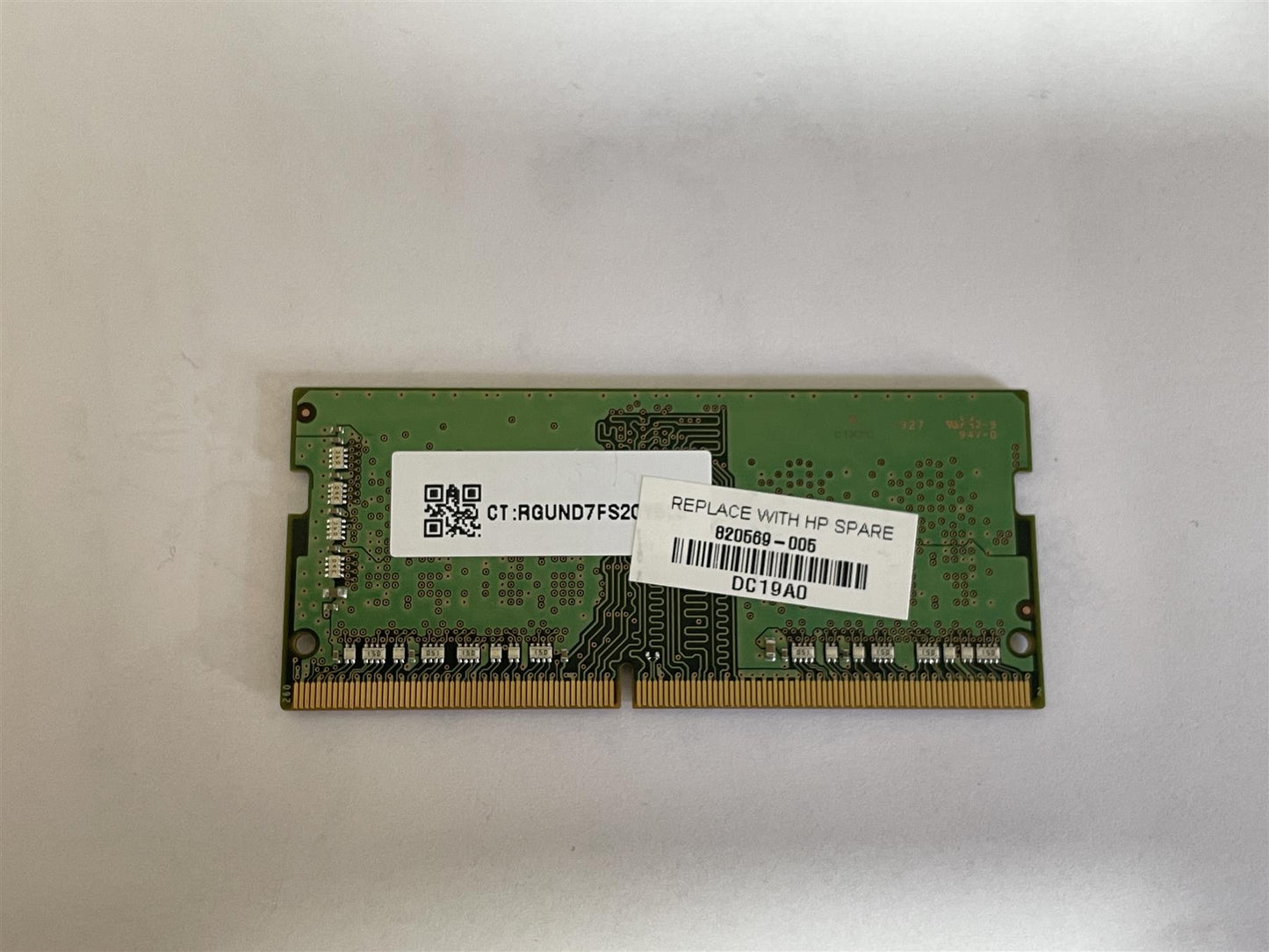 Samsung M471A5244CB0-CTD 4GB 1Rx16 PC4 - 2666V DDR4 Ram Memory Genuine NEW