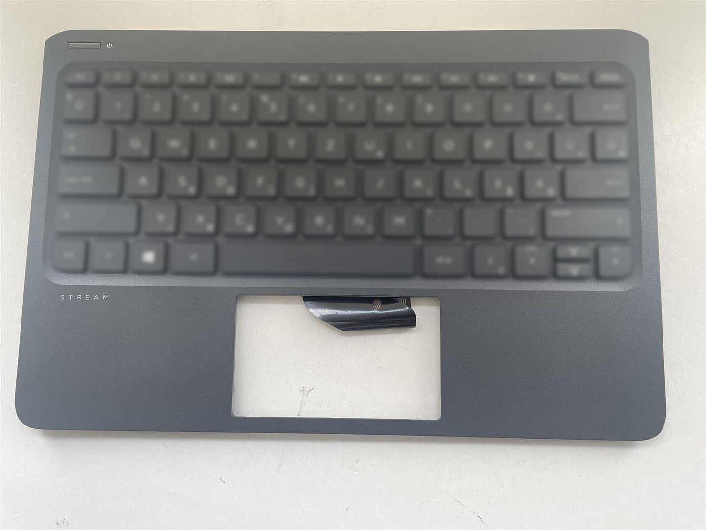 HP Stream 11 Pro G5 L44342-031 Palmrest English UK Keyboard Genuine STICKER NEW