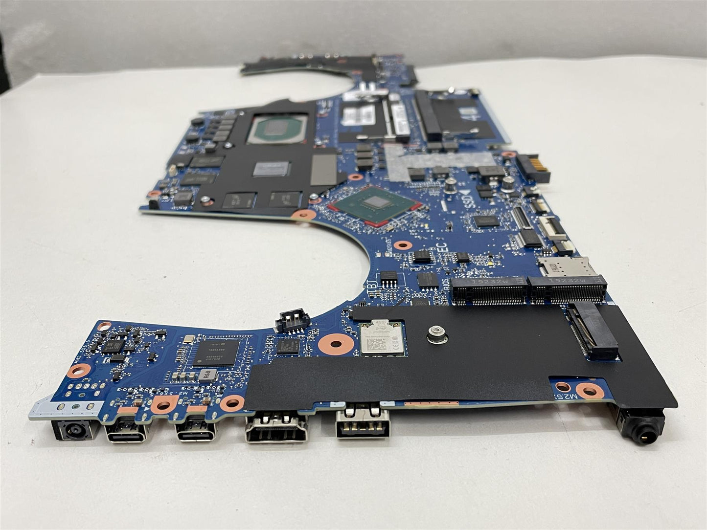 For HP ZBook 15 G6 Mobile Workstation L68827-001 Motherboard DSC T2000 i5-9400H