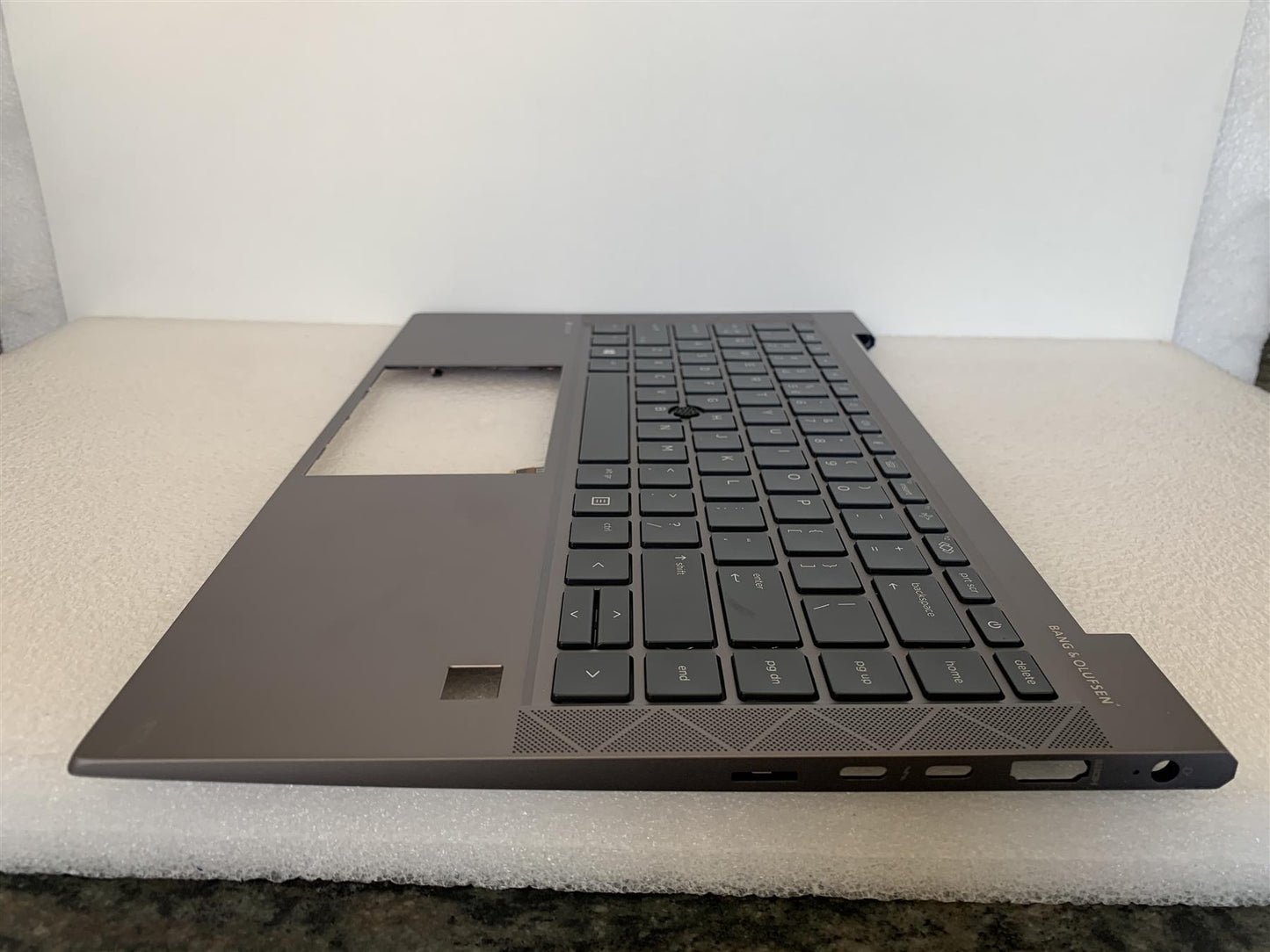 HP ZBook Firefly 14 G7 M14636-B31 US International Keyboard Layout Palmrest DSC