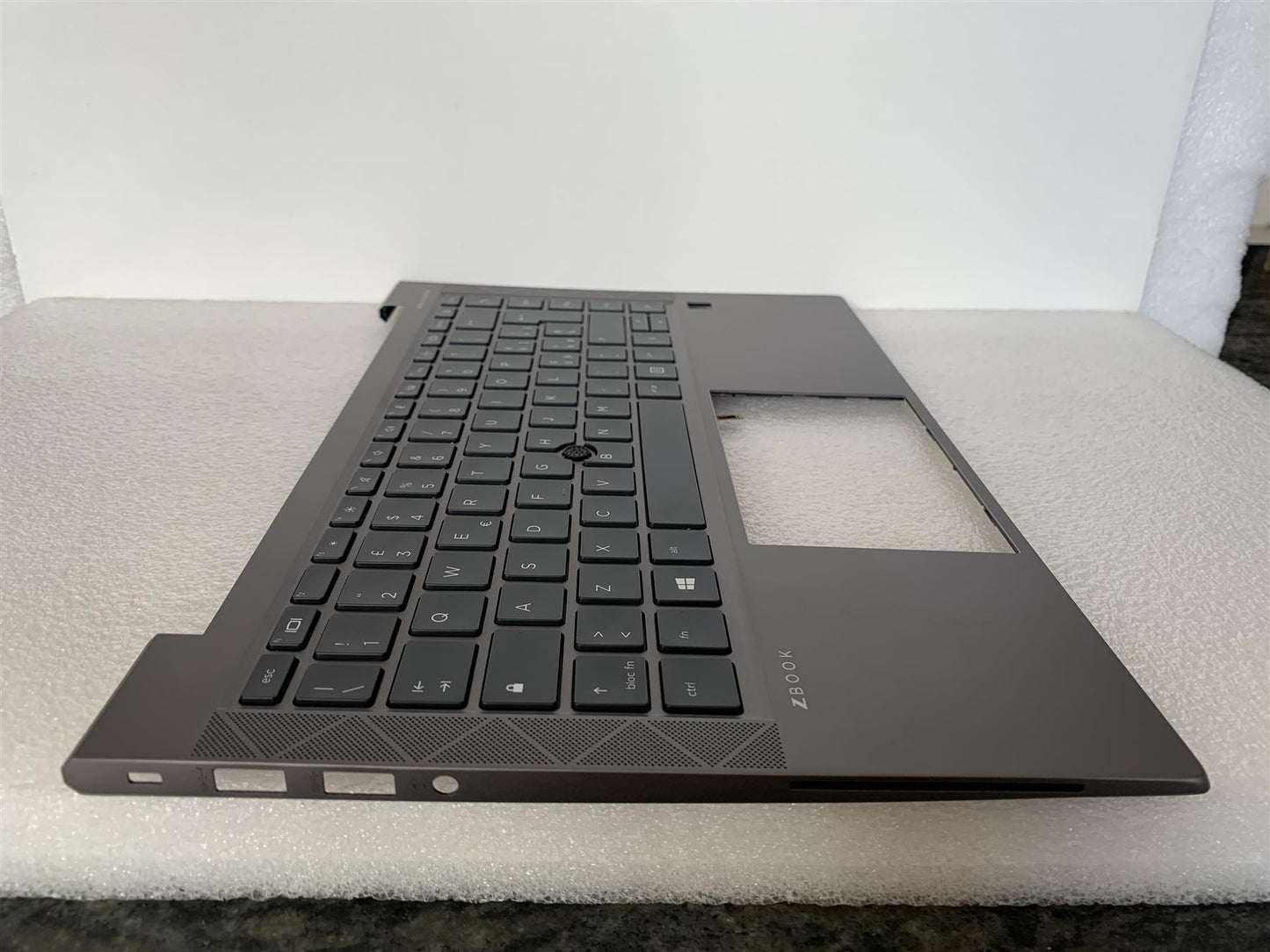 HP ZBook Firefly 14 G7 M14635-061 Italian Eyetie Keyboard Italy Palmrest DSC NEW