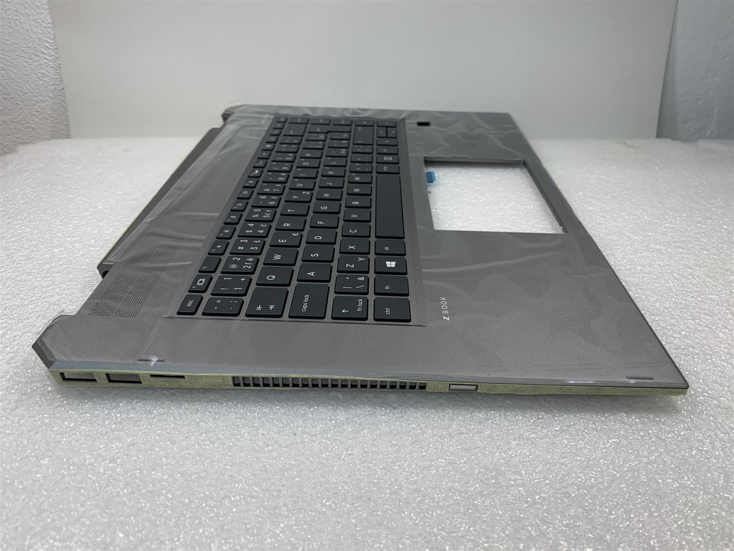 HP ZBook Studio x360 G5 L34210-FL1 Keyboard Czech Slovakia Slovak Palmrest NEW