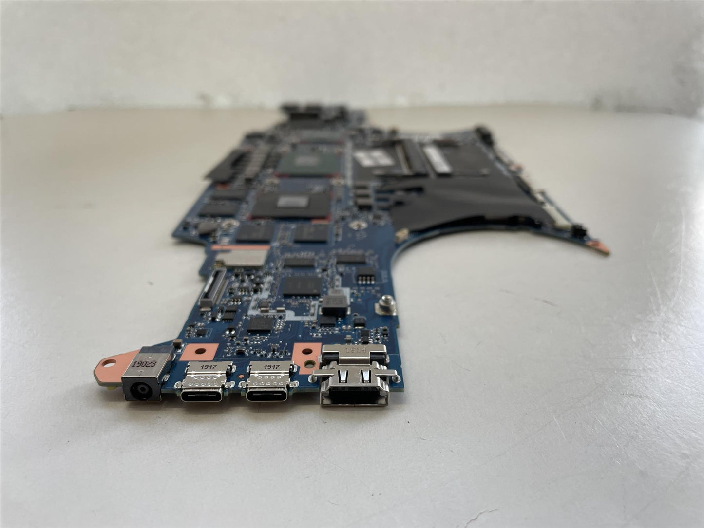 HP ZBook Studio G5 Mobile Workstation L49203-001 Motherboard DSC P2000 E-2186M